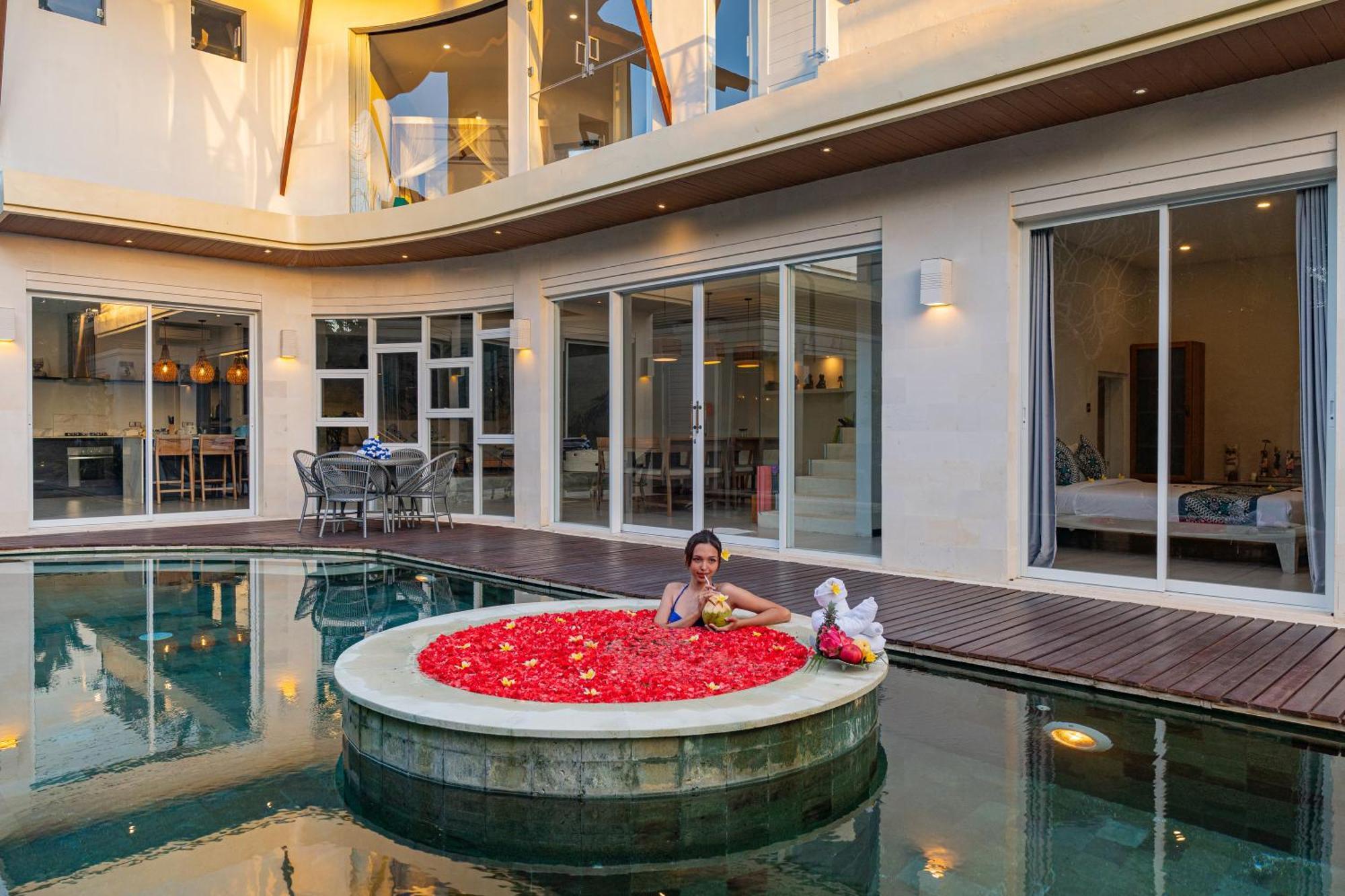 Luxury - Villa K - Central Seminyak ภายนอก รูปภาพ