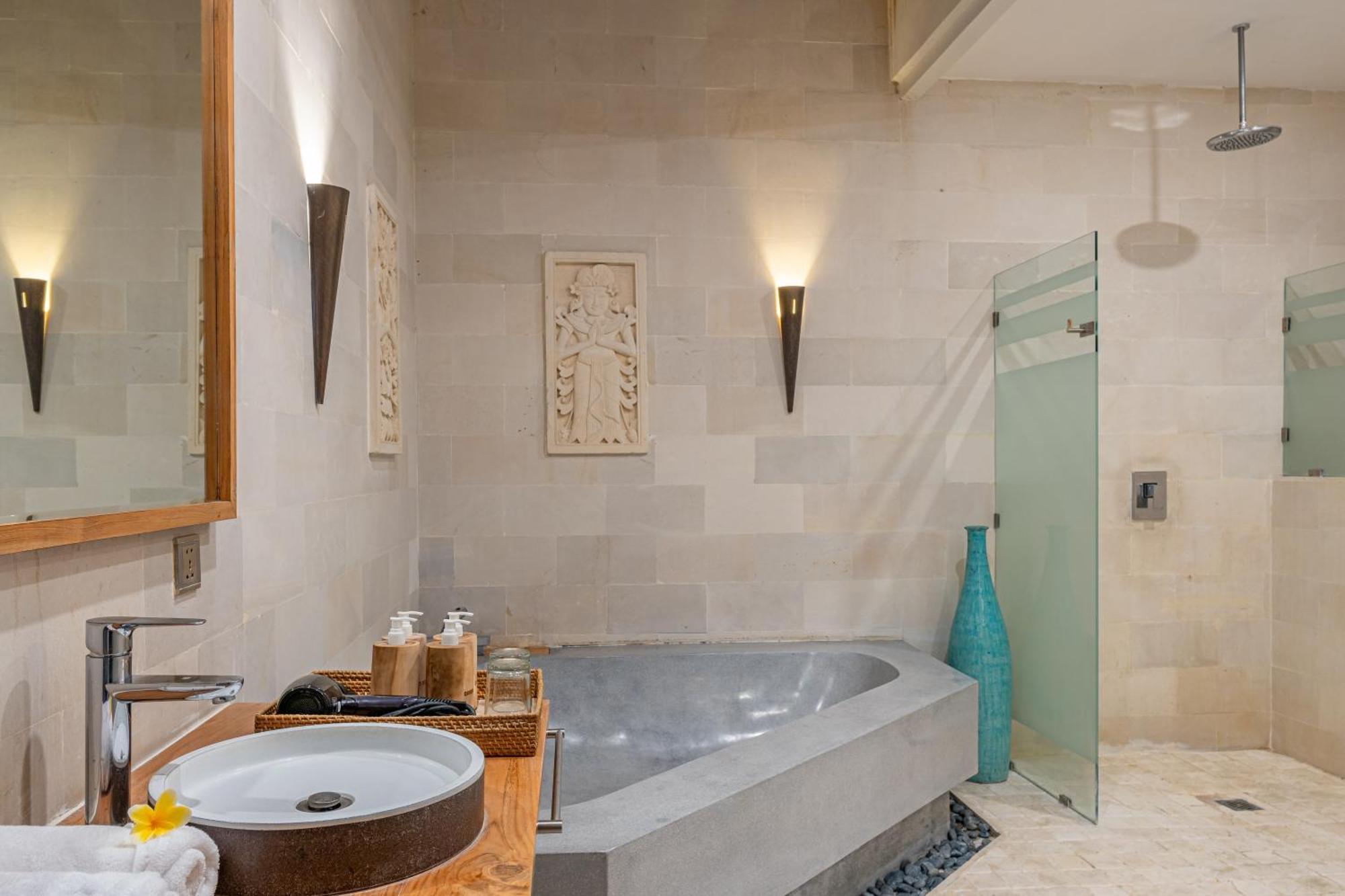 Luxury - Villa K - Central Seminyak ภายนอก รูปภาพ
