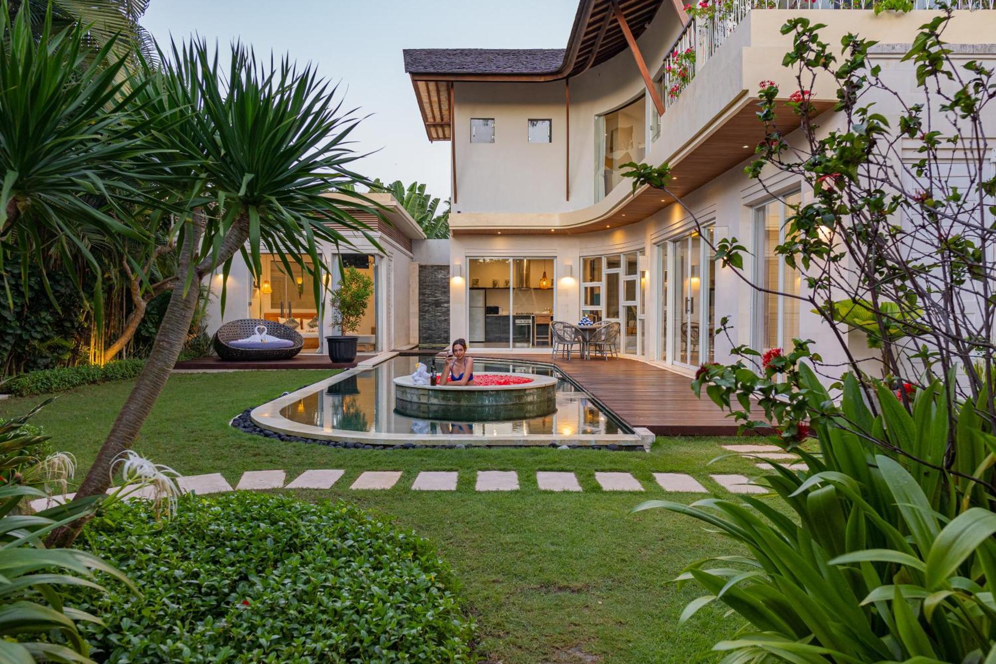 Luxury - Villa K - Central Seminyak ภายนอก รูปภาพ